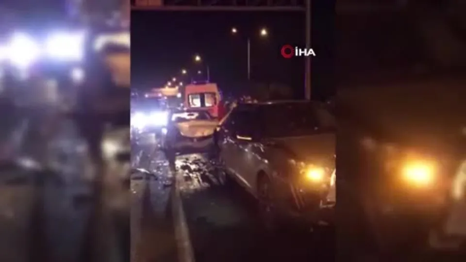 Trafik ışıklarında zincirleme kaza