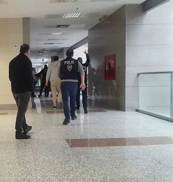 Son dakika: Beşiktaş'ta 4 kişinin öldüğü makas kazası davasında tahliye kararı! Adliyede ortalık karıştı… - 2