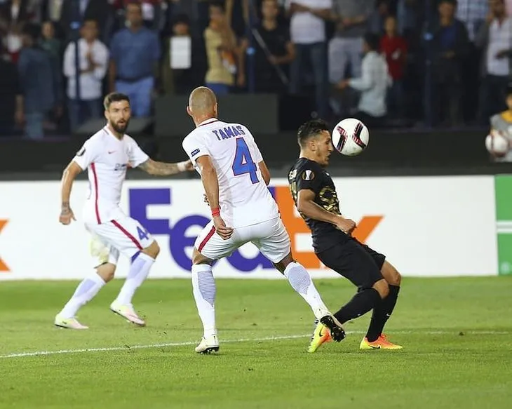 Osmanlıspor - Steaua Bükreş maçından kareler