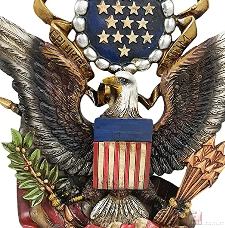 Trump-Putin zirvesinin gizli belgeleri otel yazıcısında unutuldu! Sürpriz hediye ortaya çıktı 5