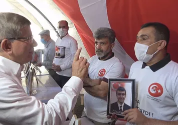 Evlat nöbetindeki ailelerden Ahmet Davutoğlu'na sert tepki! Acılı babalar böyle haykırdı