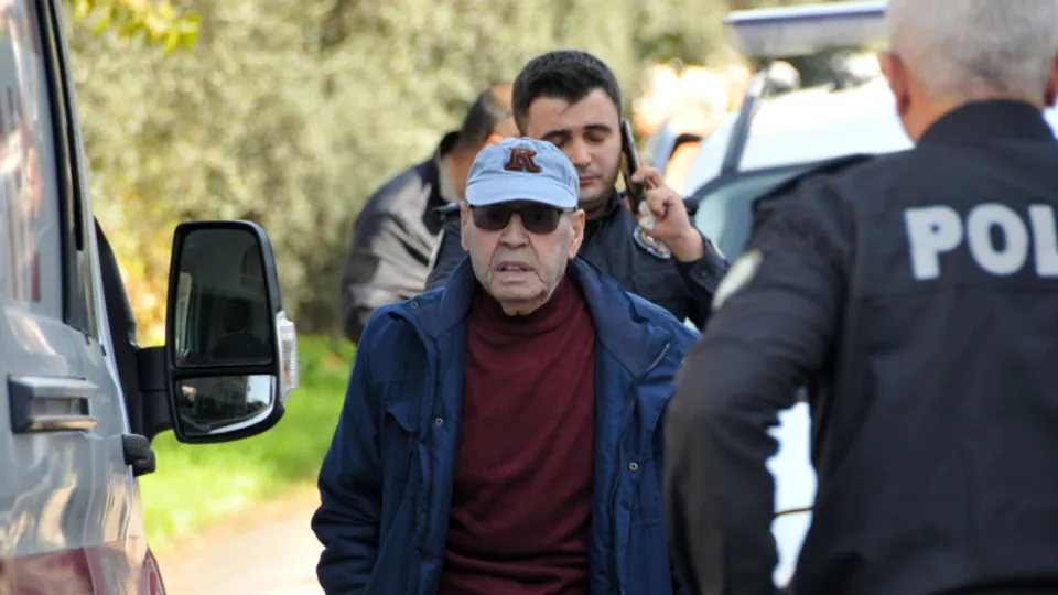 Antalya'da kan donduran vahşet! 'Ablamı öldürdüm gelin alın'