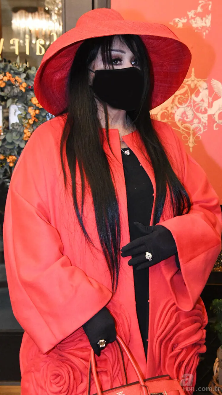 Bülent Ersoy’un kürk alışverişine tepkiler çığ gibi büyüdü! 8