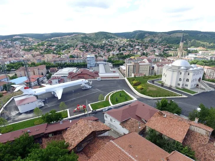 Kastamonu Da Mahalleye Konulan Ucak Ilgi Gordu