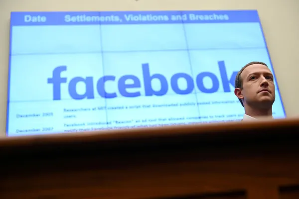 Facebook şimdi yandı! ABD’de 17 medya kuruluşu şirket içi belgeleri yayımladı