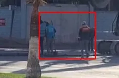 Soğuk havada ısınmak için kürekli halay!