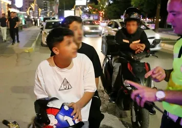 Aksaray’da 17 yaşındaki sürücü polise dil dökse de cezadan kurtulamadı