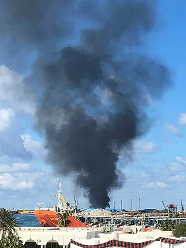 Hafter destekli teröristlerden Trablus Limanı’na roketli saldırı!