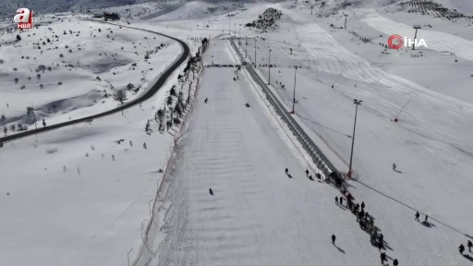 Kayak severler Yıldız Dağı’na akın etti
