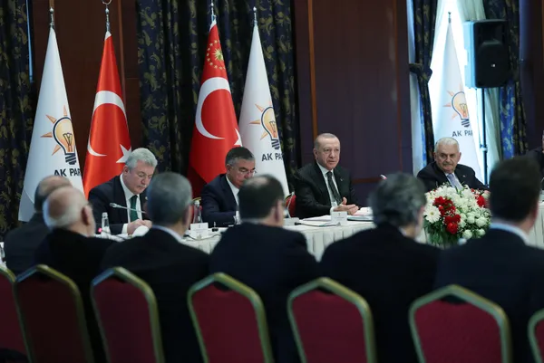 Son dakika: Başkan Erdoğan milletvekilleriyle buluştu! AK Parti'den Batı'ya Kırım tepkisi - 1