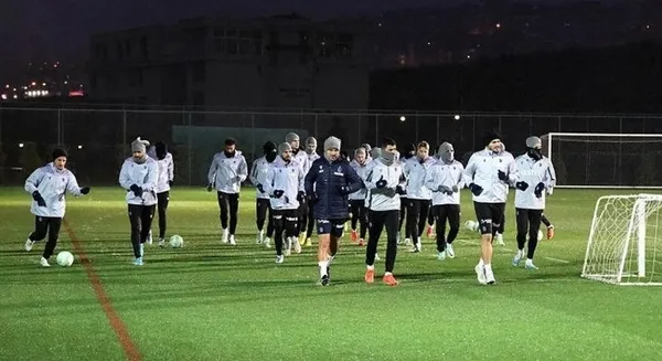 trabzonspor-basel-maci-ne-zaman-hangi-tarihte-oynanacak-1676191266606.jpg Trabzonspor Basel maçı ne zaman, saat kaçta? Trabzonspor-Basel maçı oynanacak mı? UEFA açıkladı... - 2