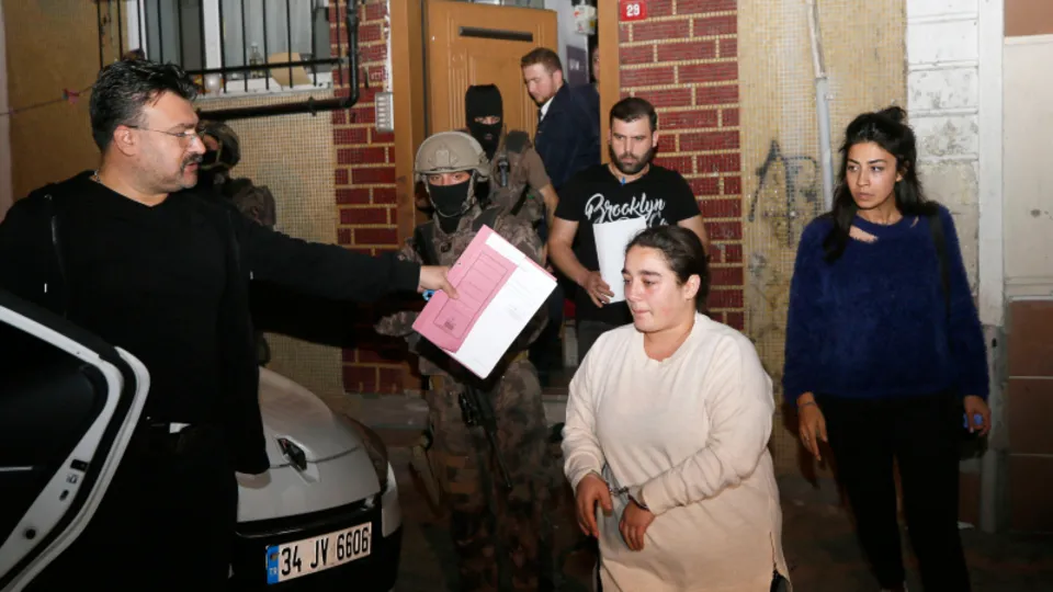 İstanbul'da terör operasyonu! Uykularında yakalandılar...