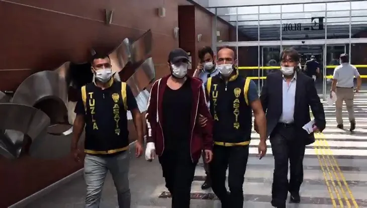 son-dakika-halil-sezai-skandalinda-flas-gelisme-ifade-vermek-uzere-adliyede-1600340893718.jpg Son dakika: Halil Sezai için flaş karar! Yaşlı adamı sokak ortasında dövmüştü - 1