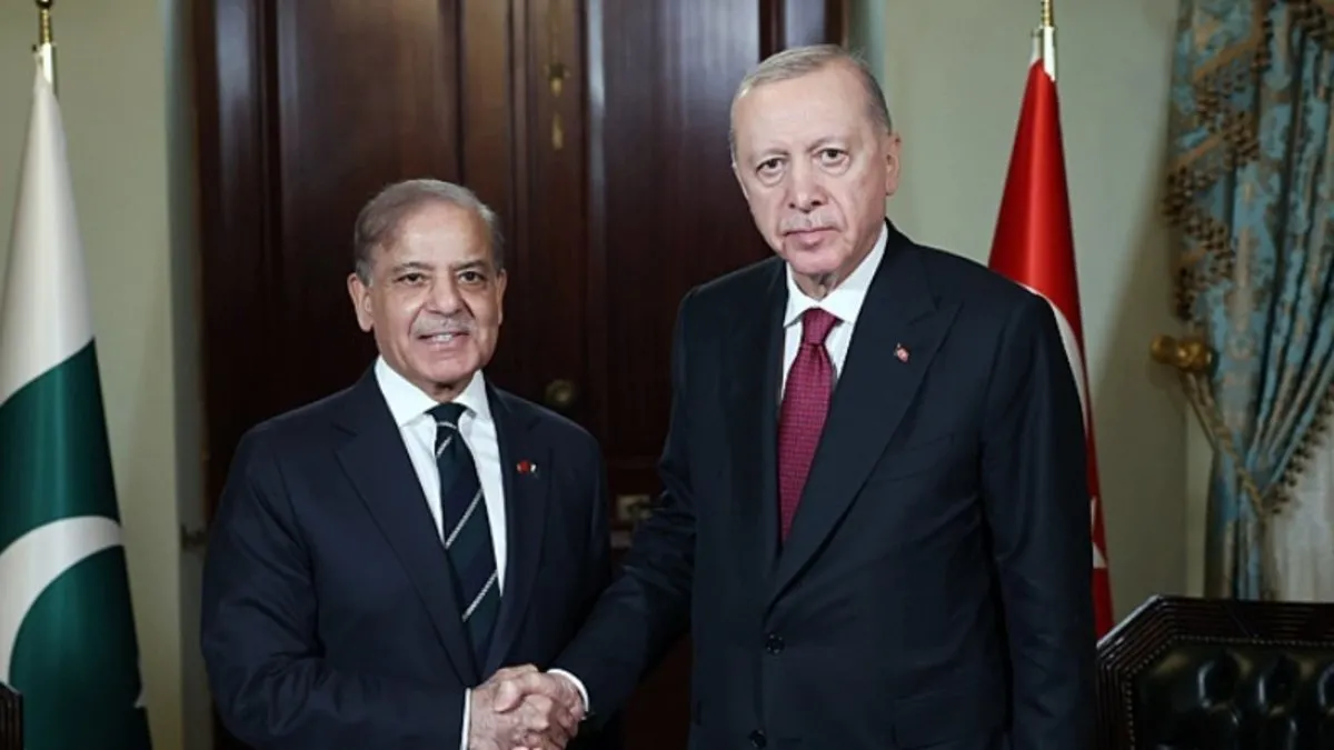 Dolmabahçe'deki kritik zirvede iş birliği vurgusu! Başkan Erdoğan Pakistan Başbakanı Şerif'i kabul etti | İşte ele alınan konular