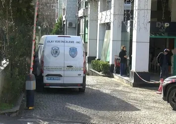 İstanbul Sancaktepe'de kan donduran vahşet! 14 yaşındaki çocuk babasını defalarca bıçakladı! Dikkat çeken CHP detayı