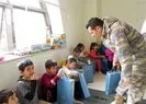 Askerlerden depremzede çocuklara moral ziyareti