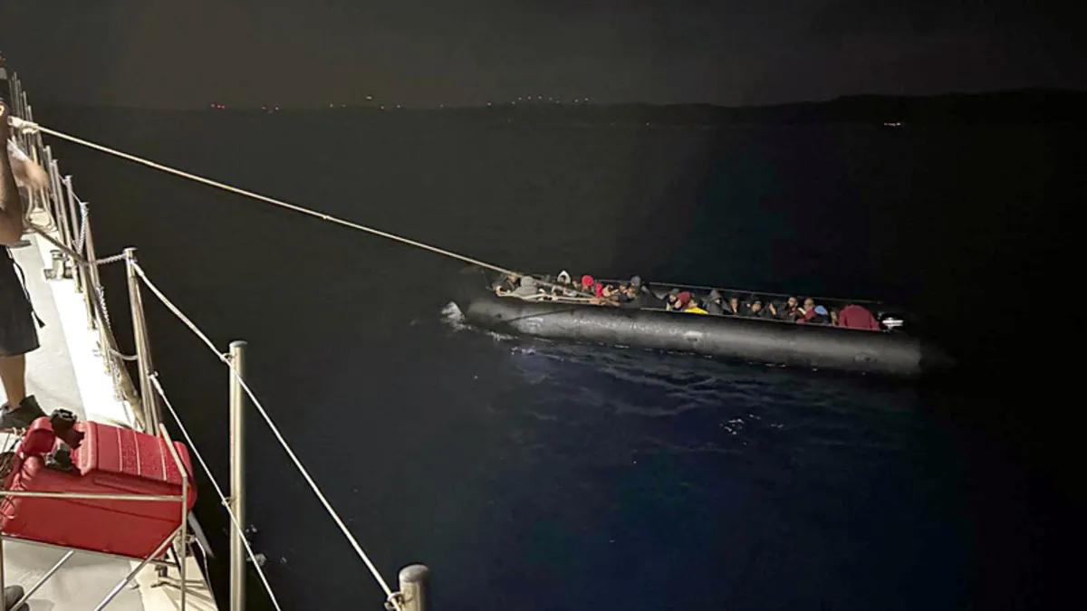 Edirne'de düzensiz göçmen operasyonu: 32 kişi yakalandı