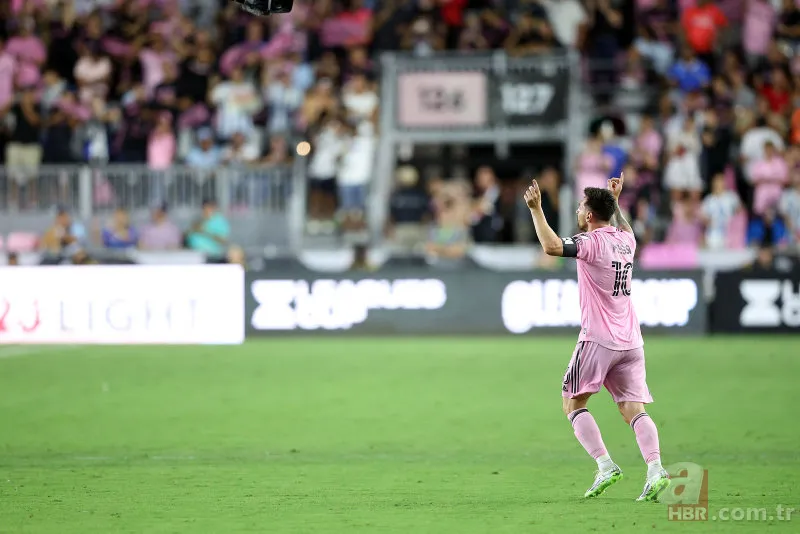 Lionel Messi'den inanılmaz başlangıç! Inter Miami ile ilk maçında son dakikada frikik golü 18