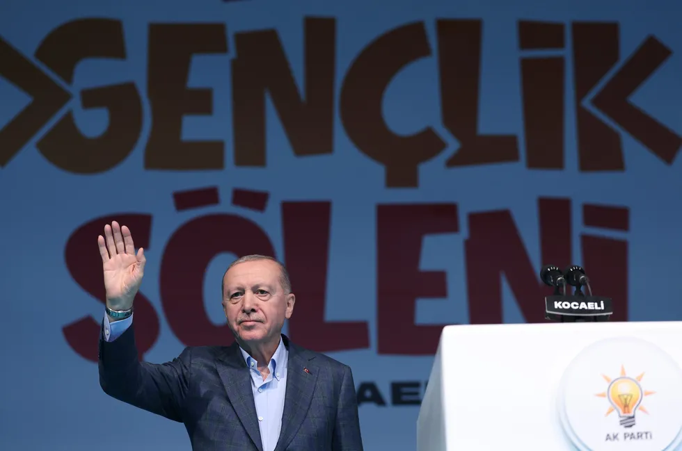 baskan-erdogandan-genclik-soleninde-net-mesaj-turkiyenin-gelecegi-siz-genclere-emanet-1778962736474.jpg Fotoğraf (AA)