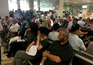 Vergi dairelerinde 'son gün' yoğunluğu