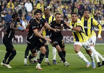 Fenerbahçe Kadıköy’de uzatmalarda yıkıldı!
