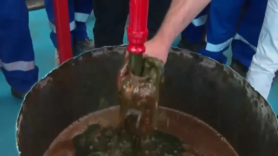 Gabar’da petrol fışkırıyor