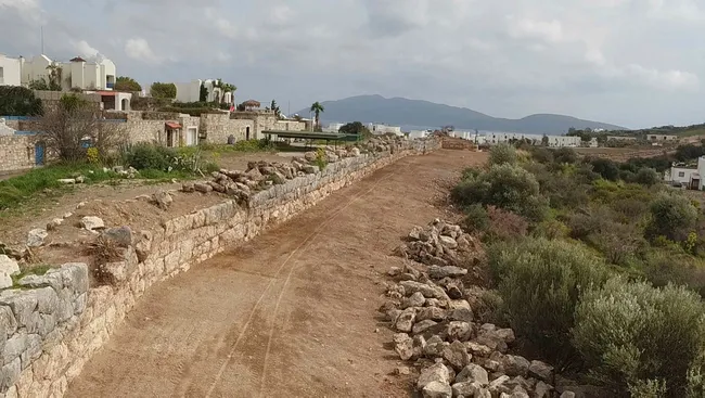 Büyük İskender’in yıktığı sur duvarları gün yüzüne çıktı - 1