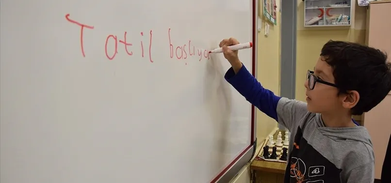 Ara tatil ne zaman başlıyor? Okullarda 2022 Nisan ara tatili ne zaman, ayın kaçında yapılacak? Tatil kaç gün sürecek?