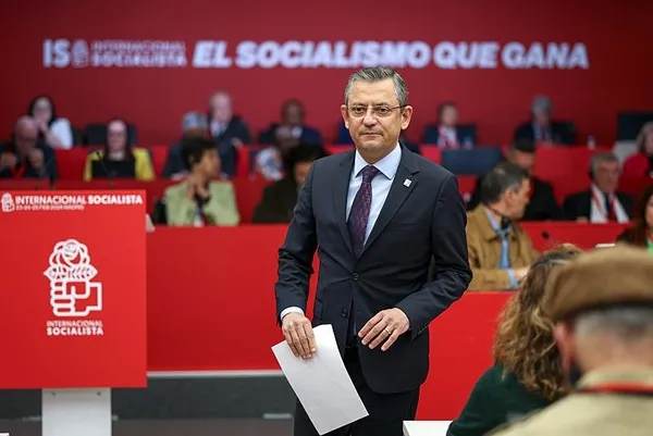 1708877009102.jpg CHP'li Özgür Özel PYD terör örgütünün üye olduğu Sosyalist Enternasyonal’e Başkan Yardımcısı seçildi - 5