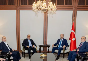 Bakan Fidan'dan Ankara'da Gazze diplomasisi! Hamas heyeti ile görüştü