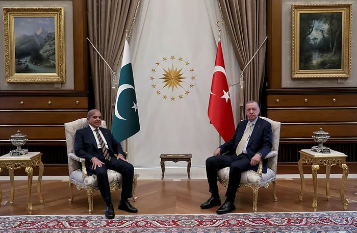 son-dakika-baskan-erdogan-ile-pakistan-basbakani-seriften-flas-aciklamalar-1654099667446.jpg SON DAKİKA: Başkan Erdoğan ile Pakistan Başbakanı Şerif’ten flaş açıklamalar! 7 anlaşma imzalandı - 10