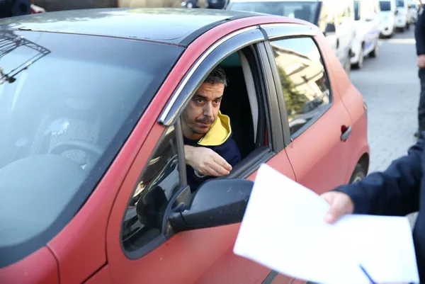 1607584269760.jpg Polise zor anlar yaşattı! Ceza kesilen adam babasının adını unuttu - 5