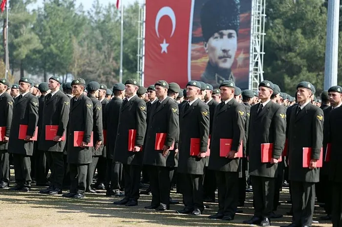 bakan-gulerden-net-mesaj-muzakere-ve-ateskes-gundemde-degil-1741360297957.jpeg (Fotoğraf: DHA)