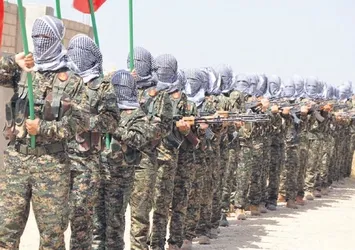 Sakallarını kesip Afrin’e getirdiler