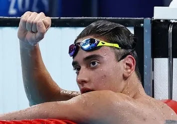 Milli yüzücümüz Kuzey Tunçelli'den tarihi başarı! Paris 2024'te 5. oldu
