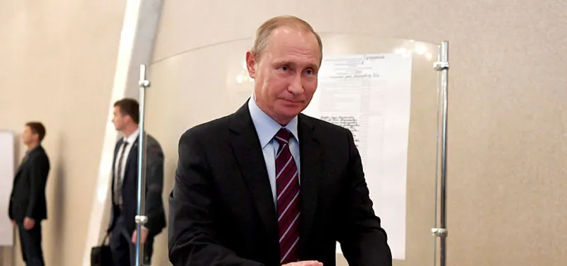 Putin: Rus ekonomisi krizden çıktı