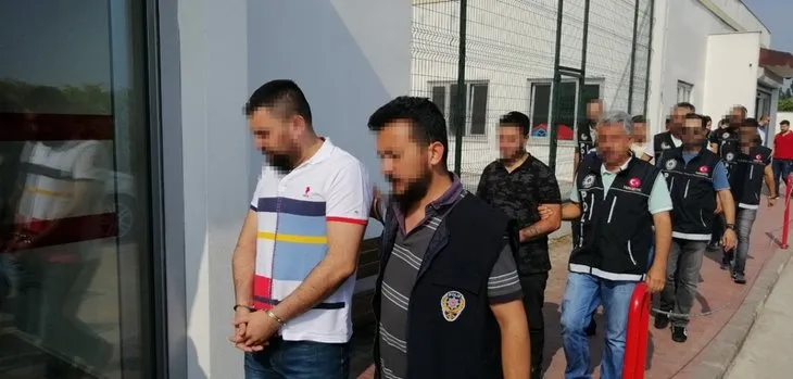 Adana’da 60 eve düzenlenen operasyonda 25 kişi tutuklandı