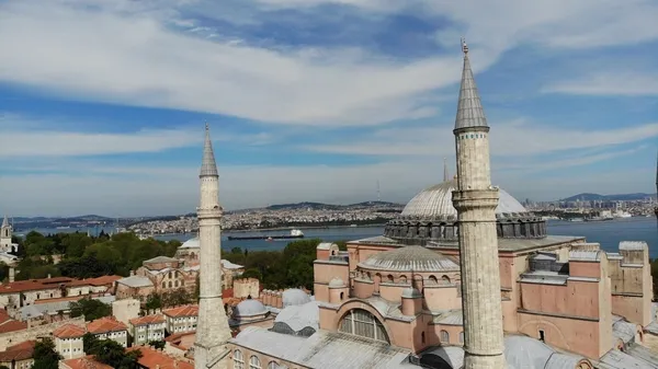 Kadir Gecesi öncesi Ayasofya Camii'ne 87 yıl sonra ilk mahya asıldı | "La ilahe illallah yazıyor - 2