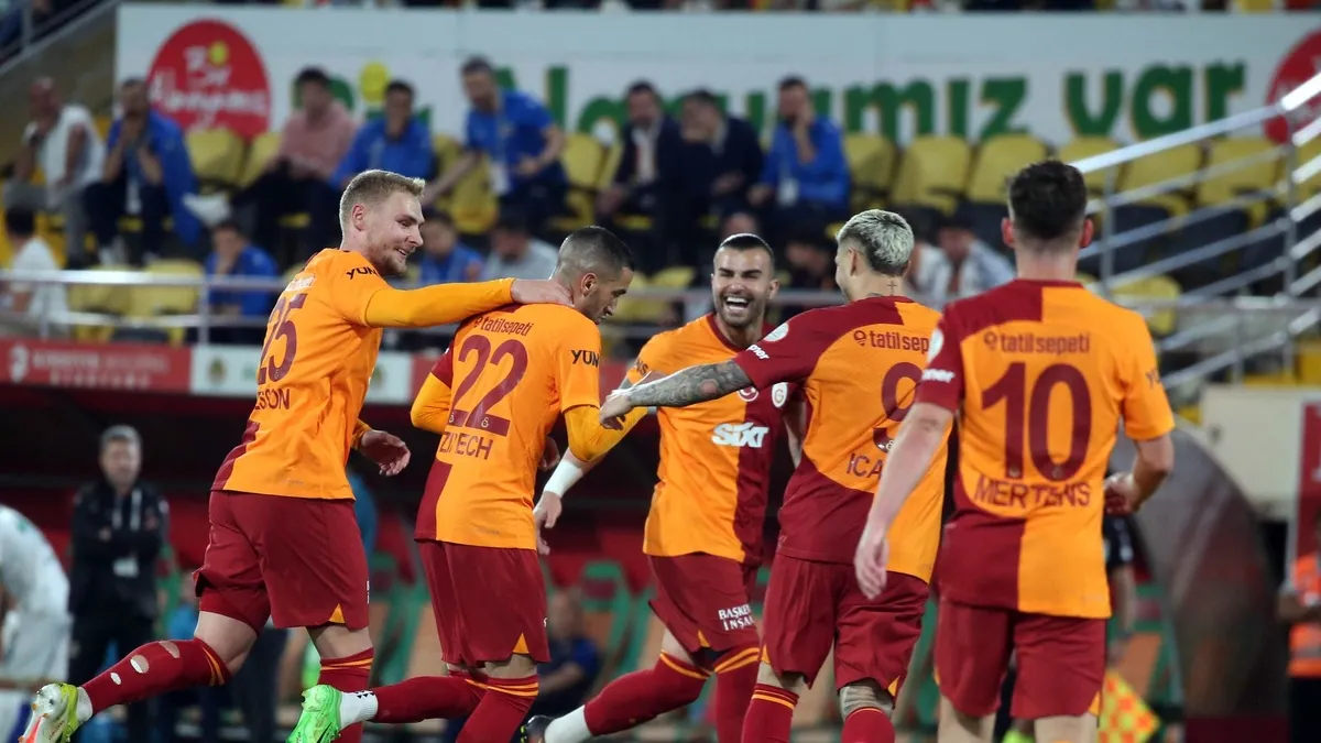 Galatasaray'da transfer krizi! Yabancı sınırı sorun yarattı! Kimler takımdan ayrılacak?