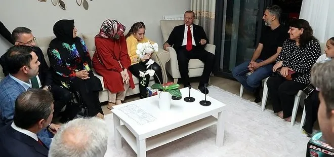 Başkan Erdoğan’a şiir yazan Ecemsu’nun ailesinden flaş açıklama! İşte yıllar önce çekilen fotoğrafın anısı