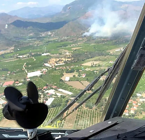 Son dakika: Muğla'da orman yangını! Havadan ve karadan müdahale ediliyor. - 1