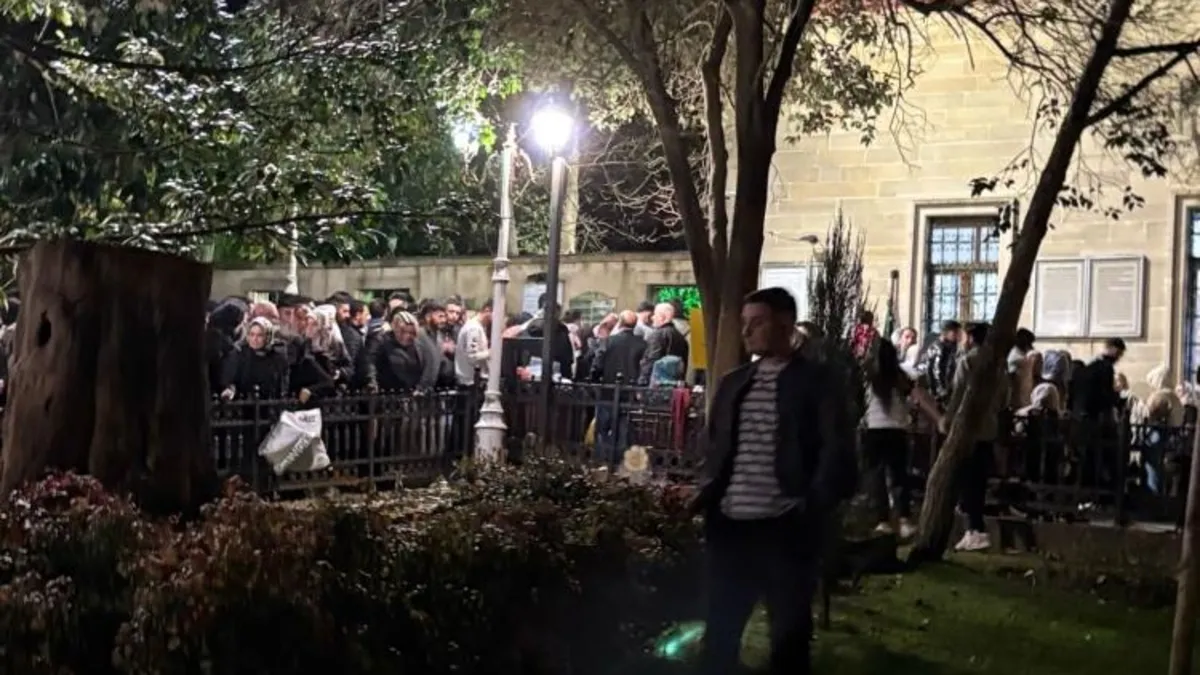 Kadir Gecesi'nde Yuşa Tepesi ziyaretçi akınıyla doldu taştı