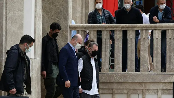 İçişleri Bakanı Süleyman Soylu Taksim Camii'ni ziyaret etti - 1