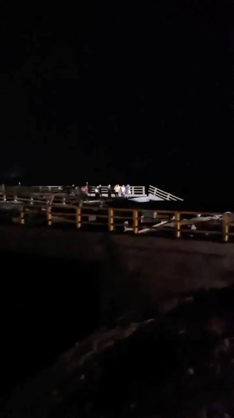 CANLI ABD İran'da 6 köprüyü vurdu! Hürmüz Boğazı çevresinde kritik hat hedefte - 1
