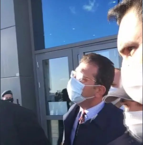 Öfke dinmiyor! CHP’li İmamoğlu ile taksiciler arasında gerginlik