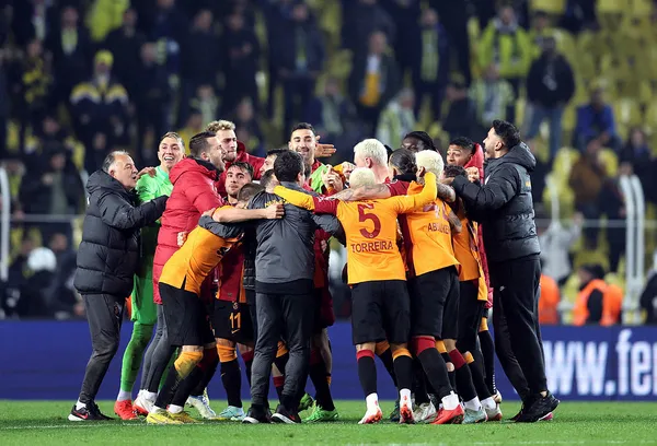 galatasaray-kadikoyde-cok-rahat-fenerbahce-0-3-galatasaray-mac-sonucu-1673202254655.jpg Galatasaray Kadıköy'de çok rahat! Fenerbahçe 0-3 Galatasaray (MAÇ SONUCU) - 5