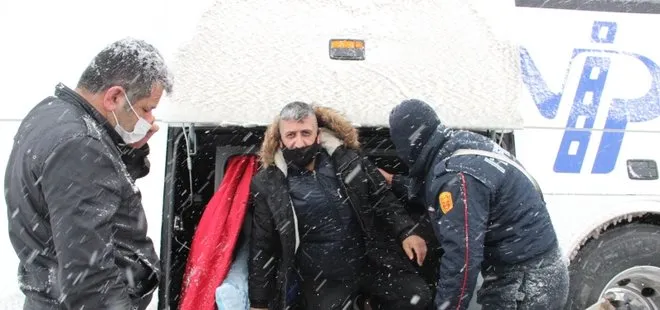 Son dakika: Karaman’da yan yatan otobüste ilginç görüntü: 24 yolcu bagajdan çıktı