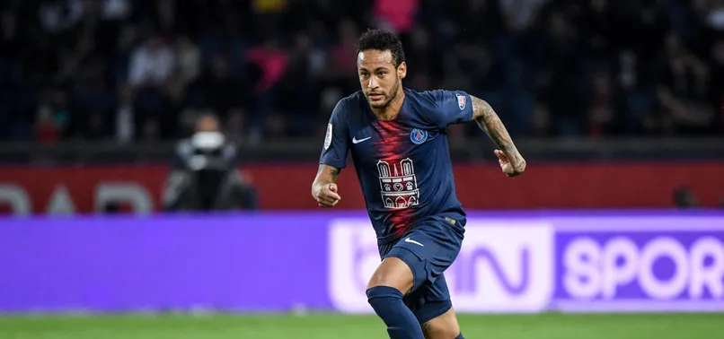 İşte taraftara yumruk atan Neymar'ın cezası