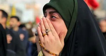 Süleymani’nin cenazesine damga vuran kare! Hüngür hüngür ağladılar