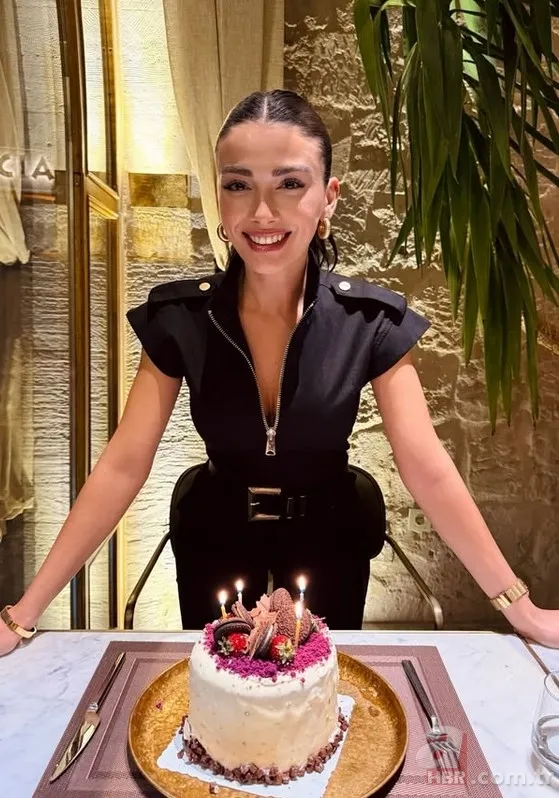 Gözleri KaraDeniz'in Güneş'i Özge Yağız yeni yaşını çocukluk pozuyla kutladı! 4